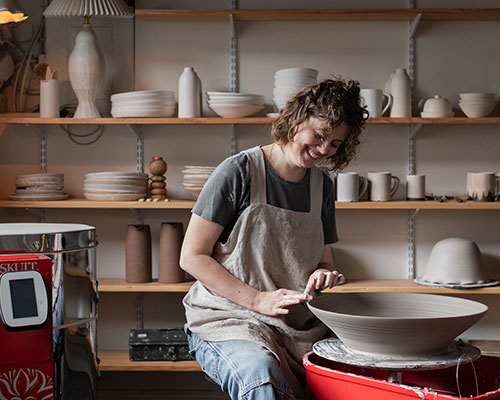 How To Choose A Pottery Wheel